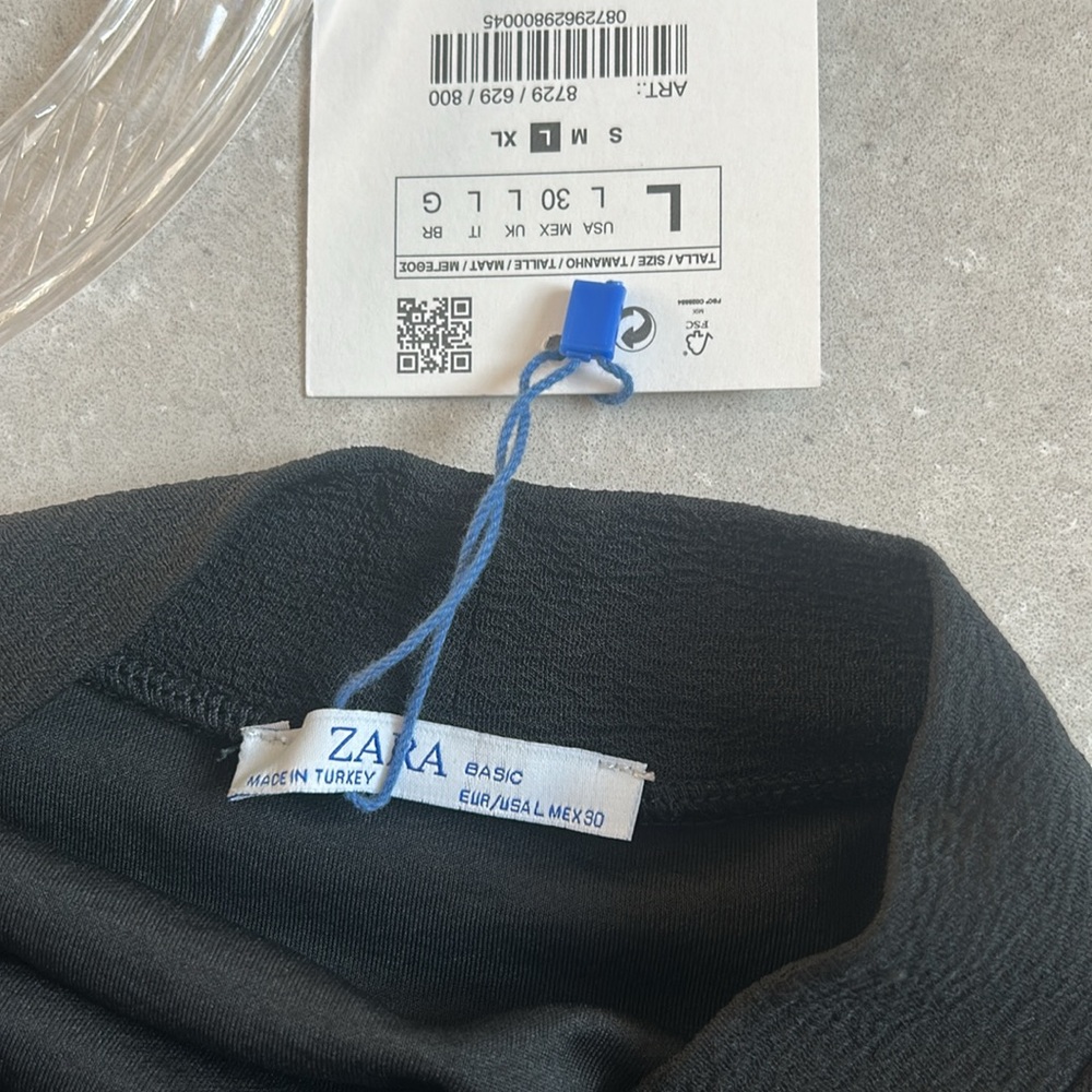 Zara Mock Neck Colorblock Black White Short Sleeve Shirt NWT Sz L polyeste as is - Picture 5 of 8